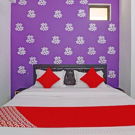 Hotel O Sparrow Nest Varanasi Exteriör bild