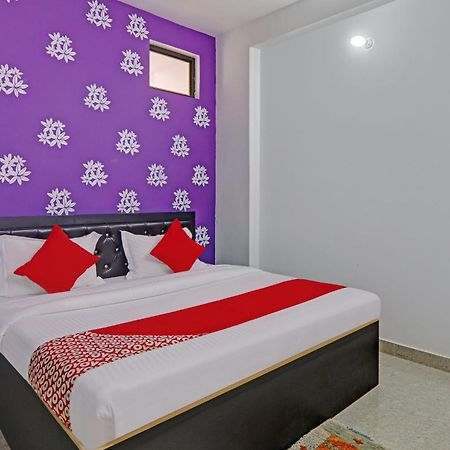 Hotel O Sparrow Nest Varanasi Exteriör bild