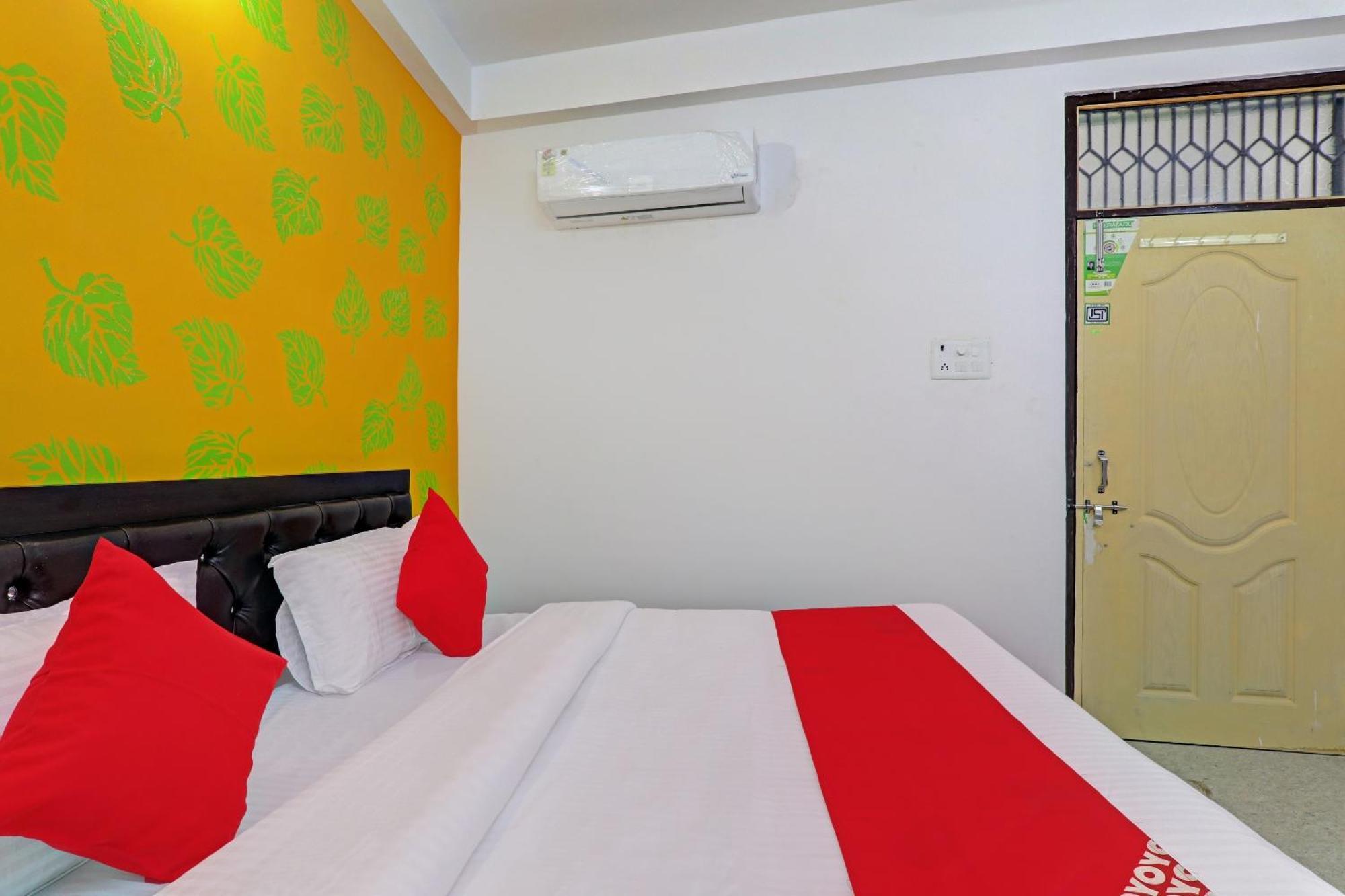 Hotel O Sparrow Nest Varanasi Exteriör bild